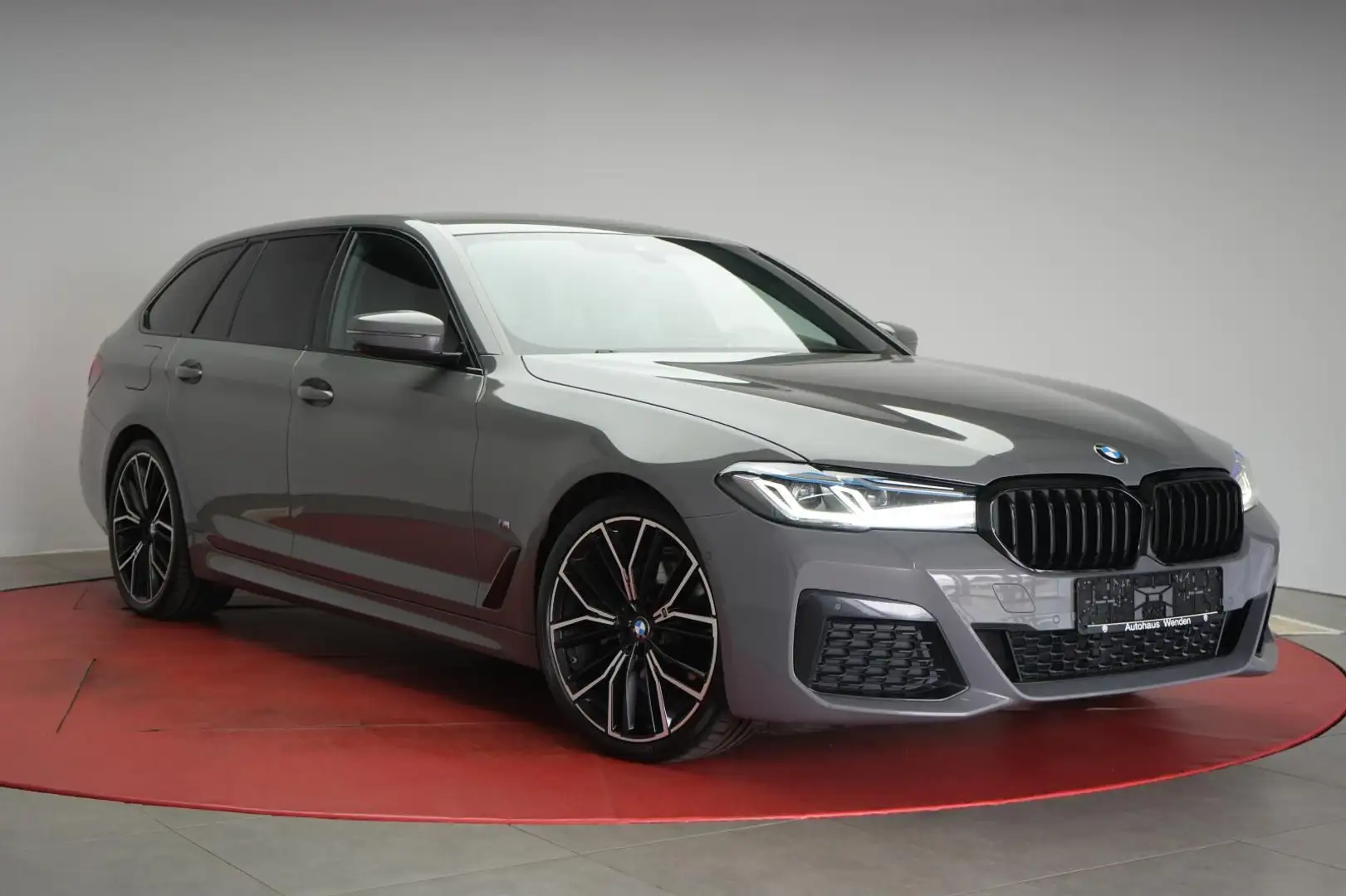 BMW 520 d Touring Navi/Leder/HUD/Side/Carplay Grau - 1