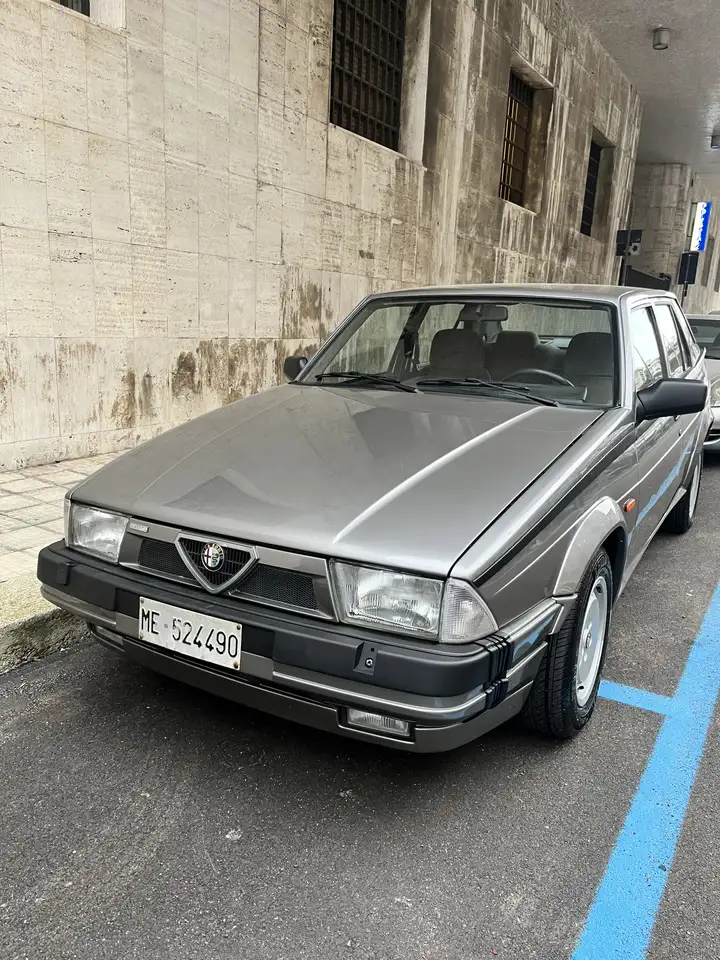 Alfa Romeo 75 1.8t America, foto 2