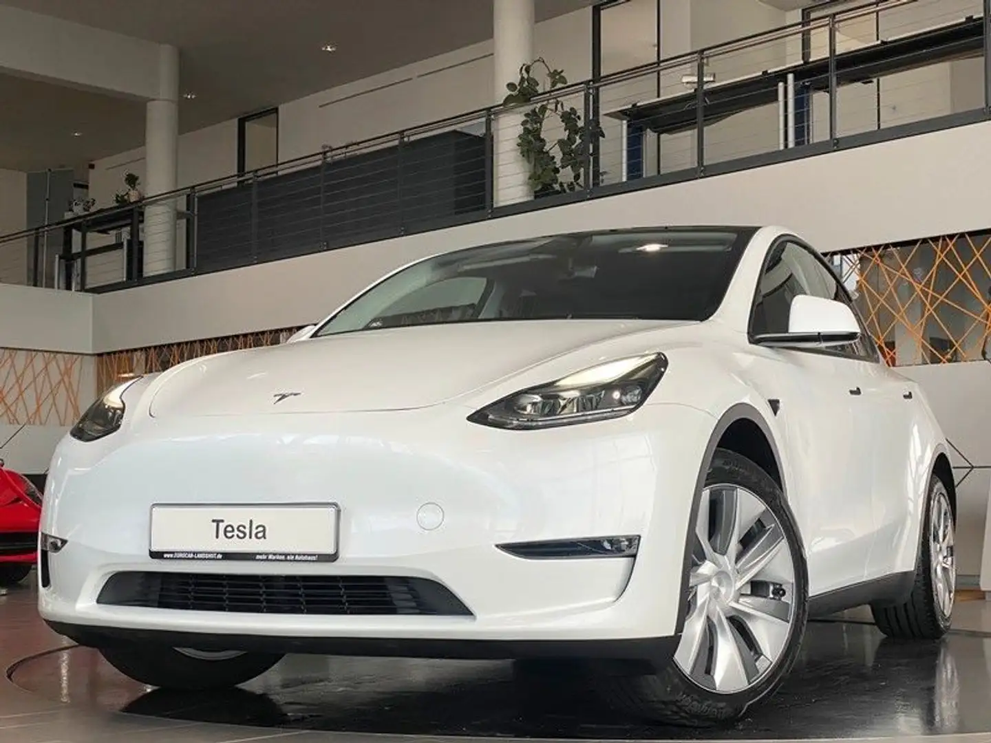 Tesla Model Y AWD Long Range Dual Motor Pano LED AHK Blanco - 1