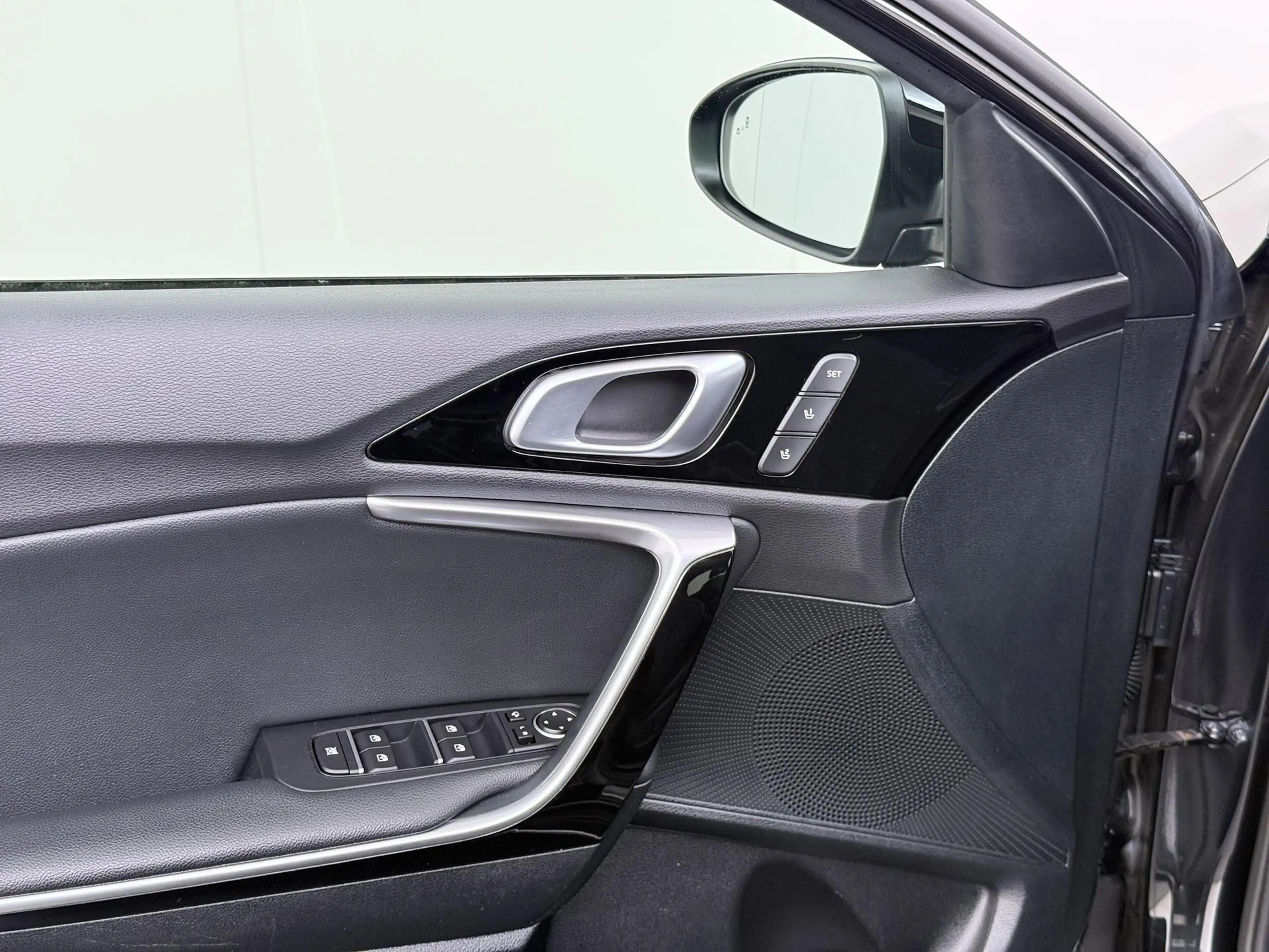 Kia XCeed 1.6 GDi PHEV ExecutiveLine Pano | Leder | Camera | — photo 12