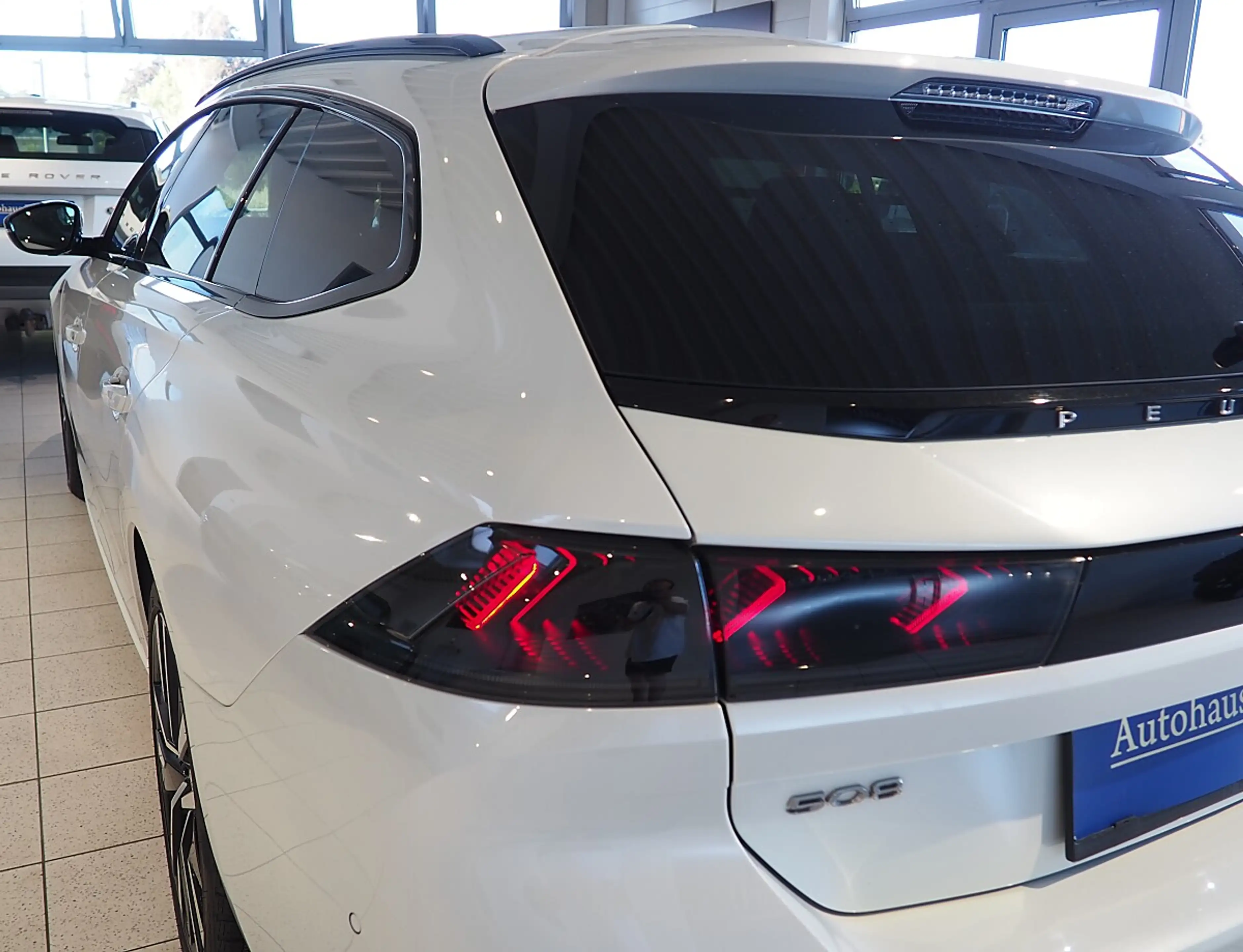 Peugeot 508 1,5 BlueHDi 130 EAT8 S&S GT Line Aut. -- Automa... — photo 9