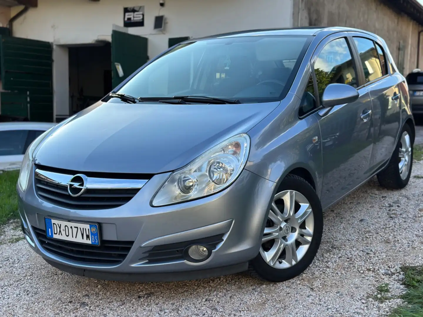 Opel Corsa Corsa 1.2 5 porte Enjoy Gris - 1