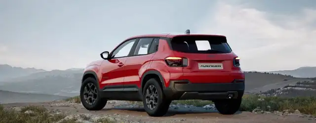 Jeep Avenger view 3