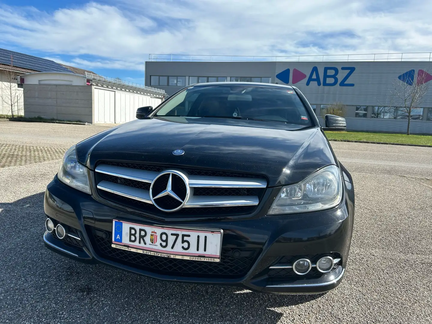 Mercedes-Benz C 180 BlueEfficiency Coupe Black - 2