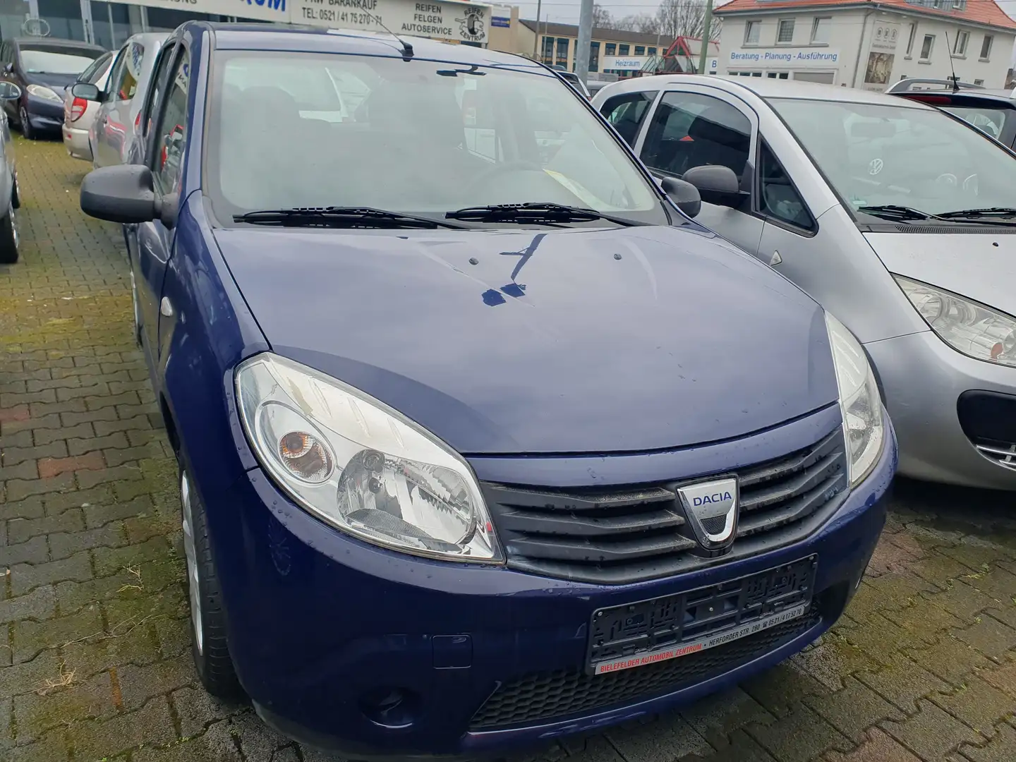 Dacia Sandero Ambiance Modrá - 1