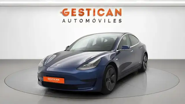 Tesla Model 3 RWD