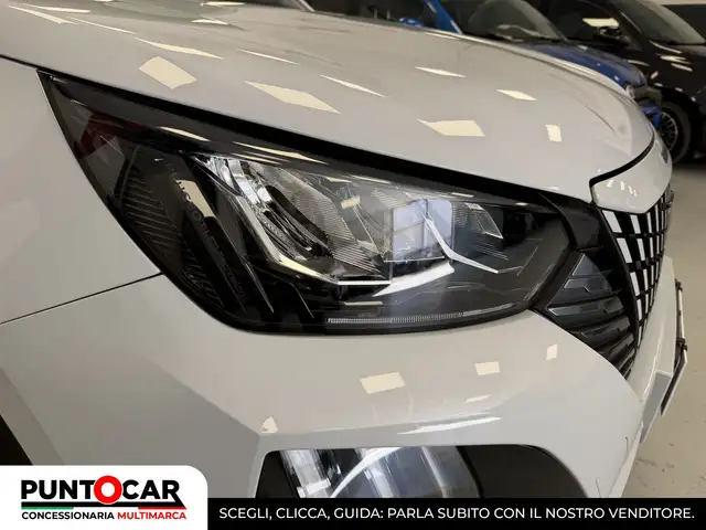 Peugeot 2008 view 5