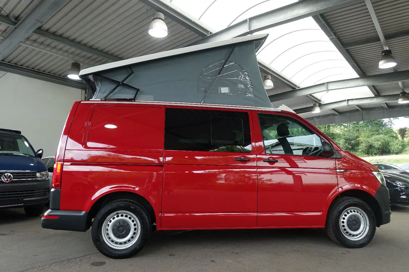 Volkswagen T6 ''OceanCamper by BonVoyage'' neuer Ausbau Rouge - 1