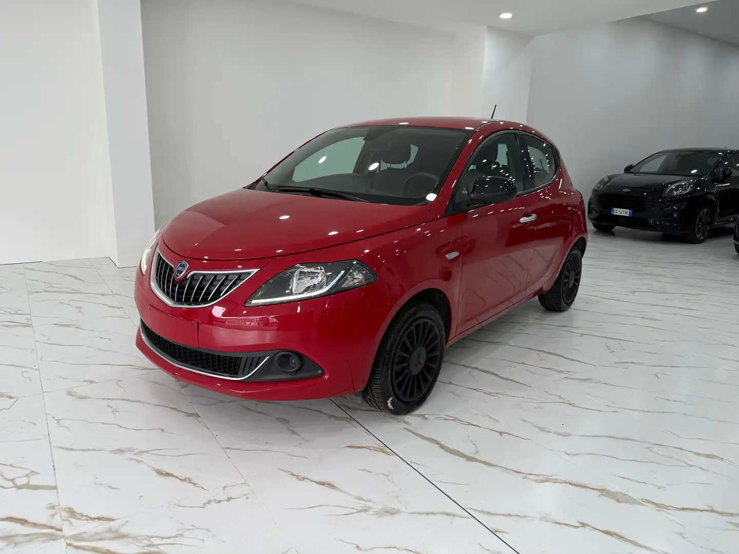 Lancia Ypsilon 1.0 firefly hybrid Silver s Rosso - 2