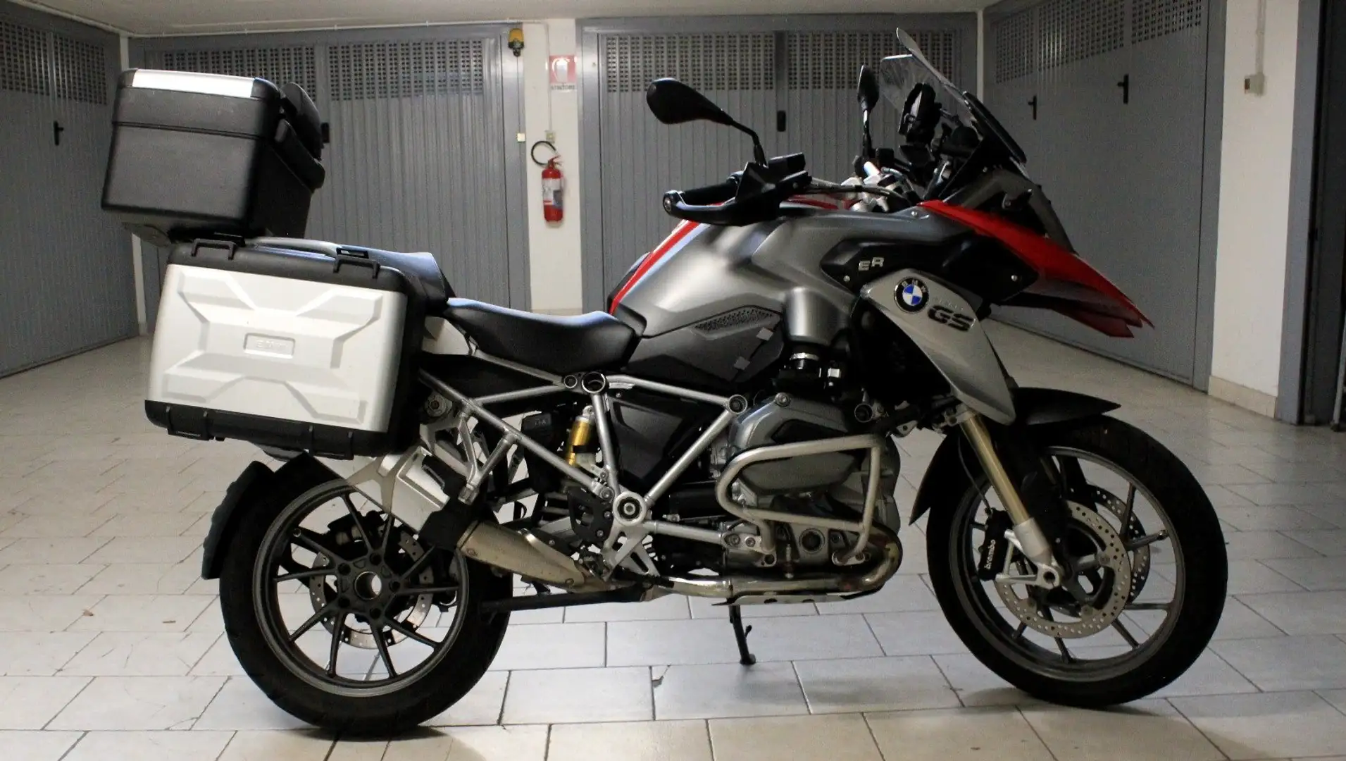 BMW R 1200 GS anno 2015 Roşu - 1