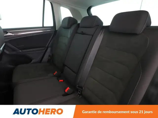 Volkswagen Tiguan view 14
