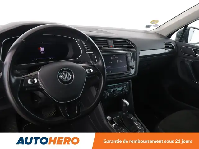 Volkswagen Tiguan view 11