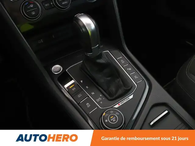Volkswagen Tiguan view 25