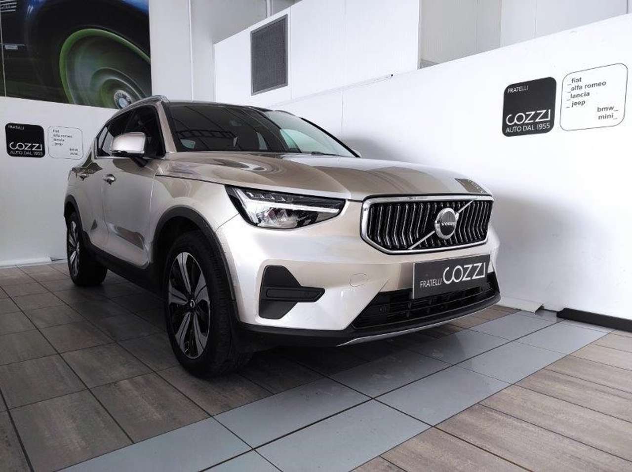 Volvo XC40 (2017-->) - XC40 T4 Recharge Plug-in Hybrid automa