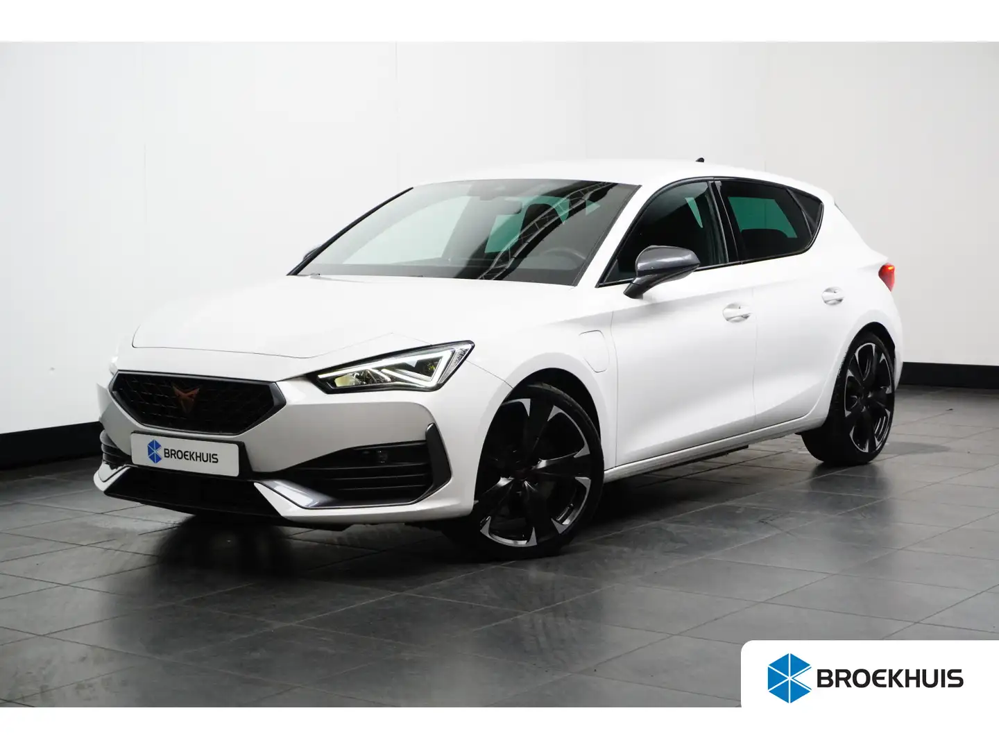 CUPRA Leon 1.4 204PK DSG-6 Performance Black Pack | 19 INCH | Blanc - 1