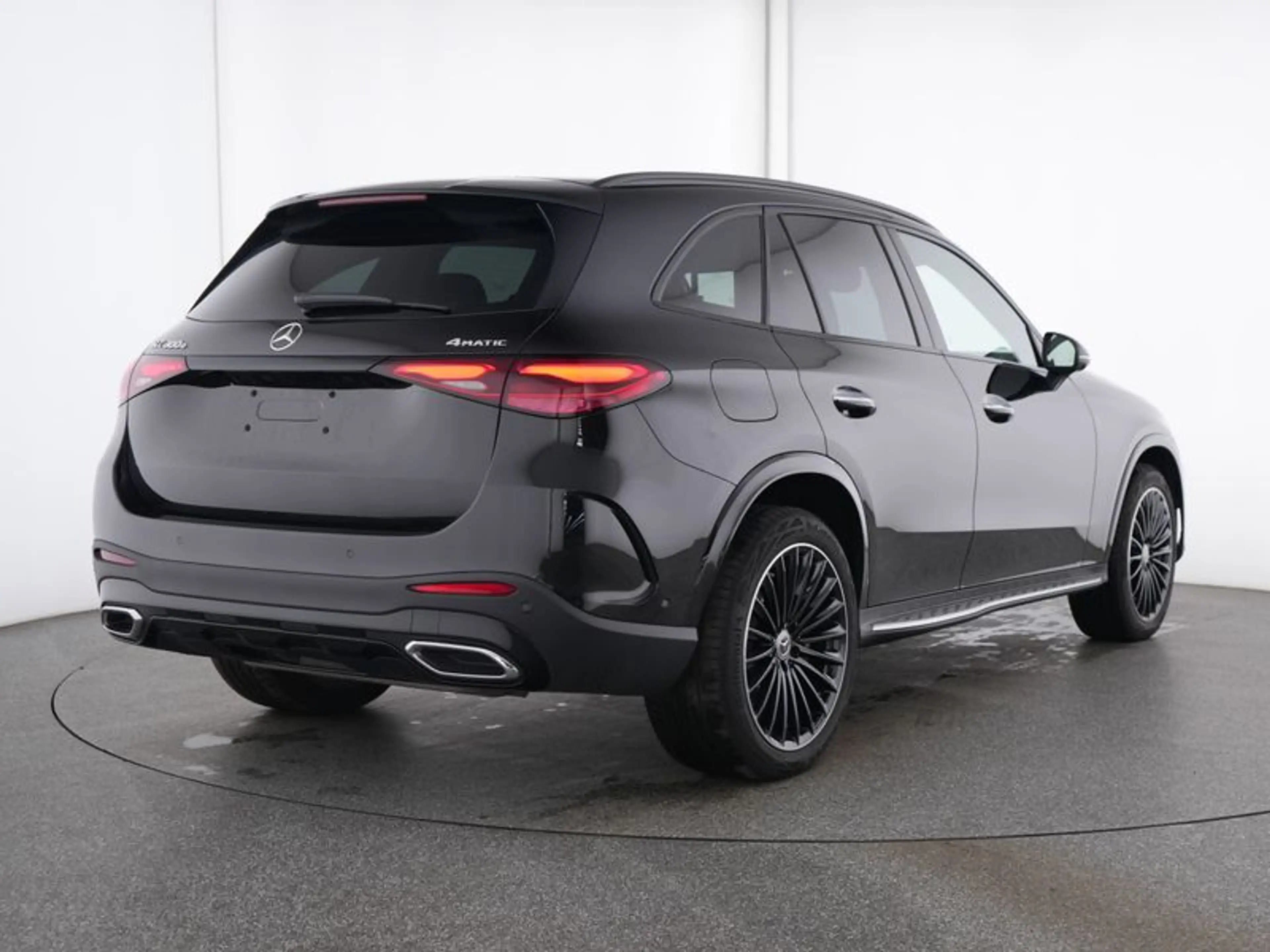 Mercedes-Benz GLC 300 e 4MATIC AMG Plug-In Hybride AMG Line | Night Pakk — photo 2