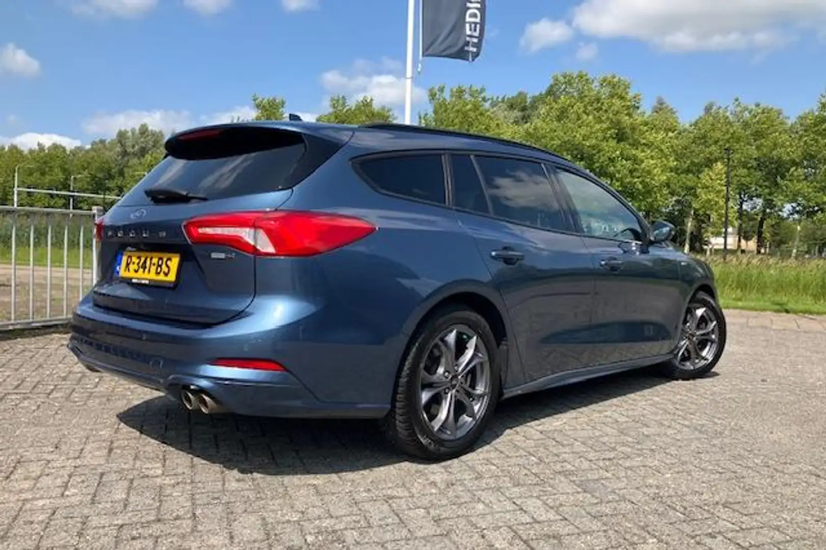 Ford Focus Wagon 1.0 EcoBoost 125PK Hybrid ST Line Business | Bleu - 2