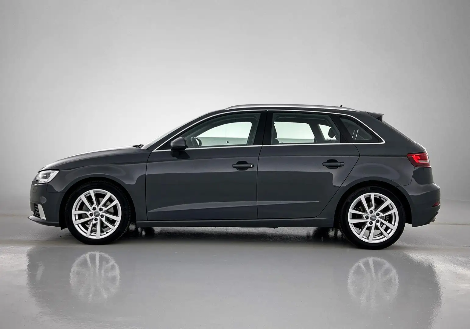 Audi A3 Sportback 35 TFSI CoD Advance Sport | 150PK | Trek Grigio - 2