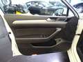 Volkswagen Passat Variant 2.0TDI DSG Komfort LED Navi AHK Weiß - thumbnail 22
