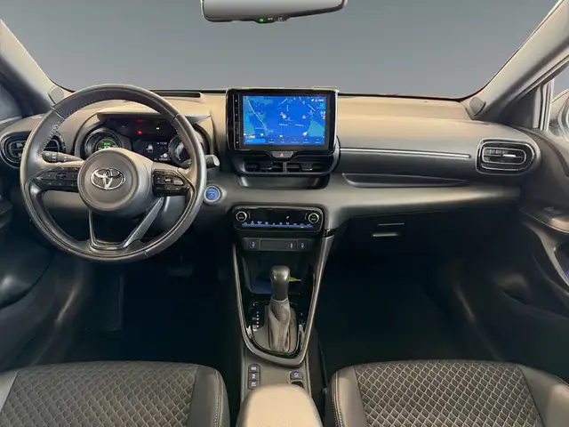 Toyota Yaris view 11