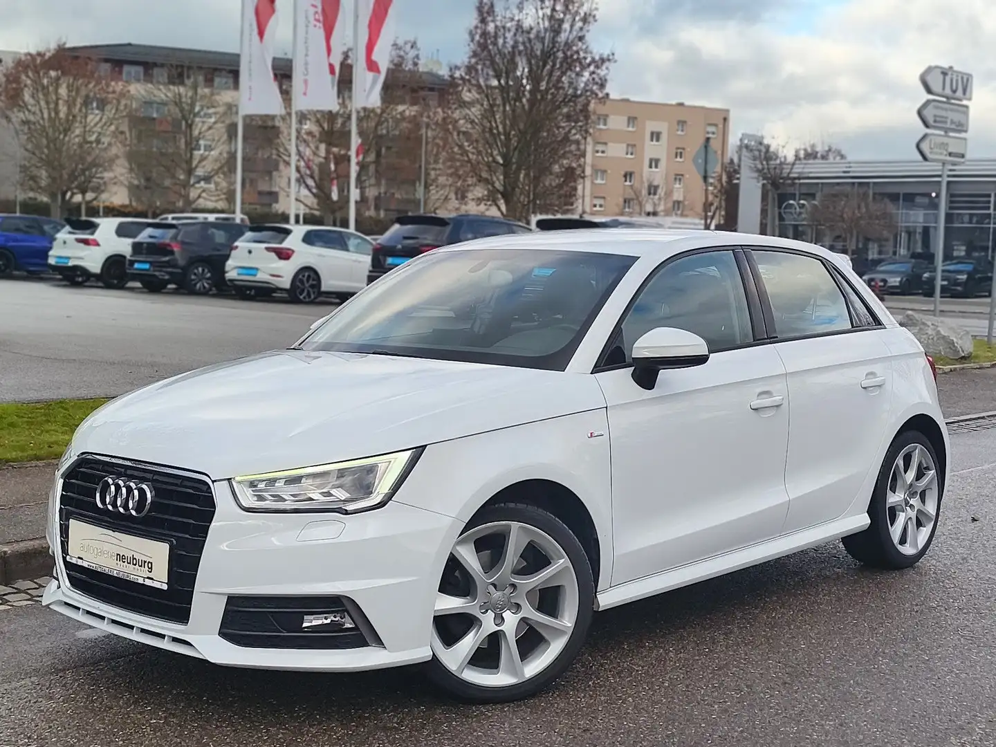 Audi A1 SPORTBACK BASIS 1.4 TFSI S-LINE | NAVI | PDC Blanc - 1