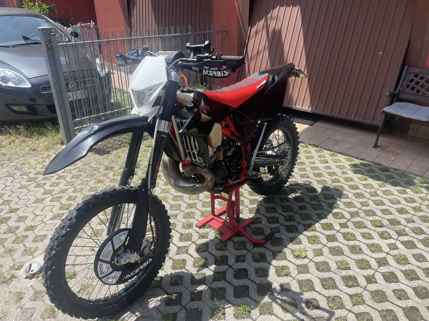 Beta RR 300 Černá - 1