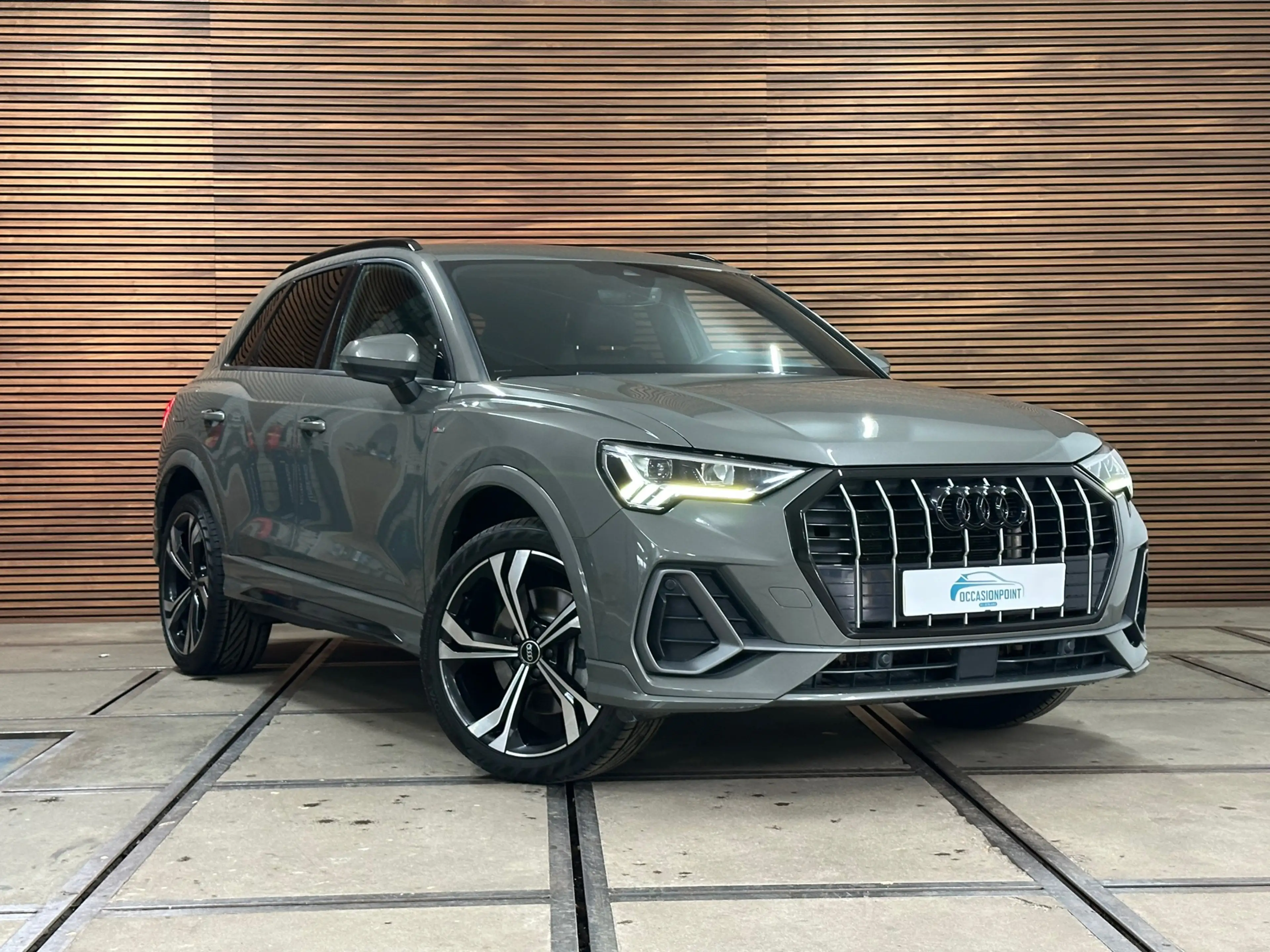 Audi Q3 45 TFSI e S-Line edition | Chronos Grey | ACC | LE — photo 13