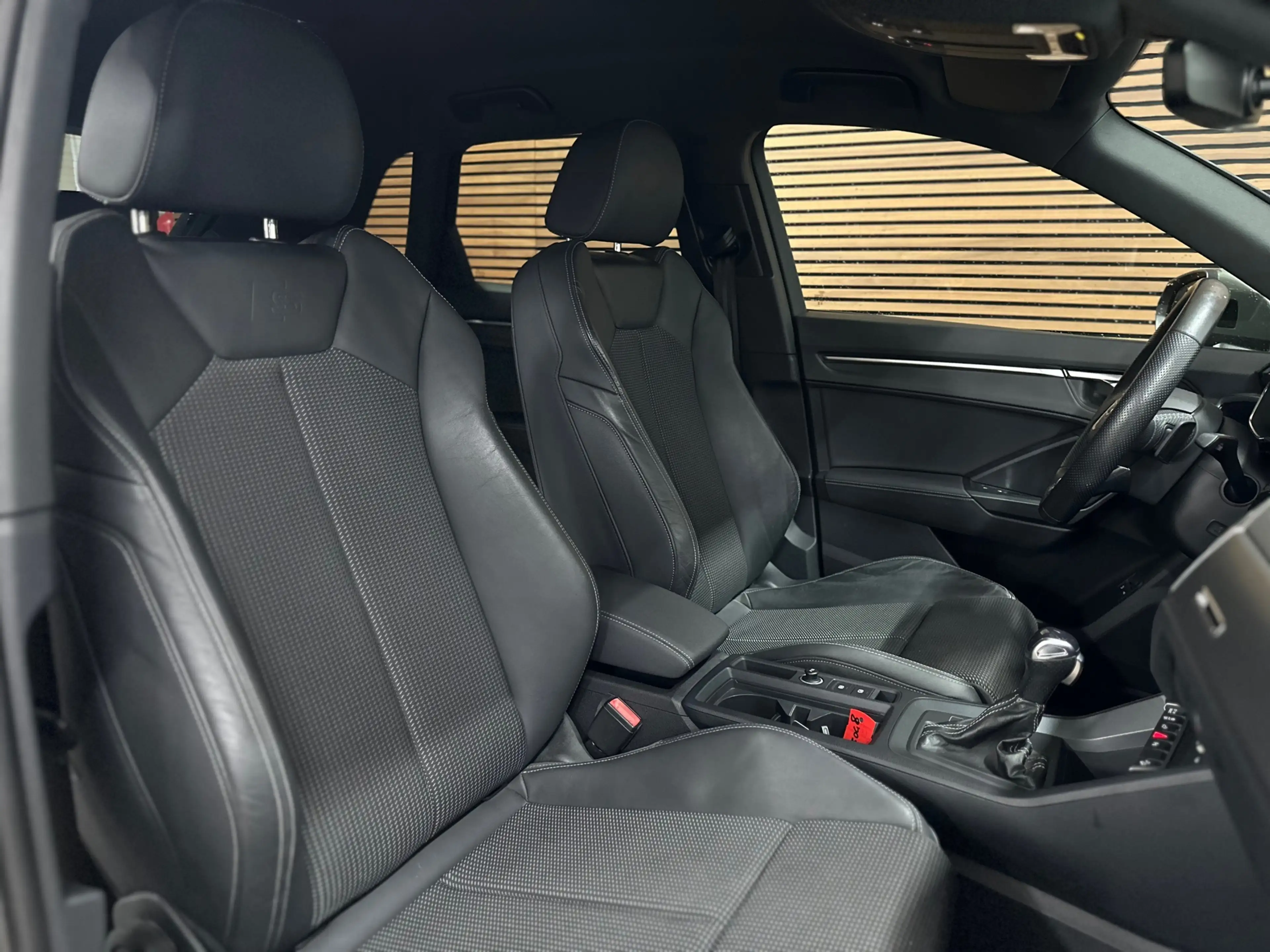 Audi Q3 45 TFSI e S-Line edition | Chronos Grey | ACC | LE — photo 3