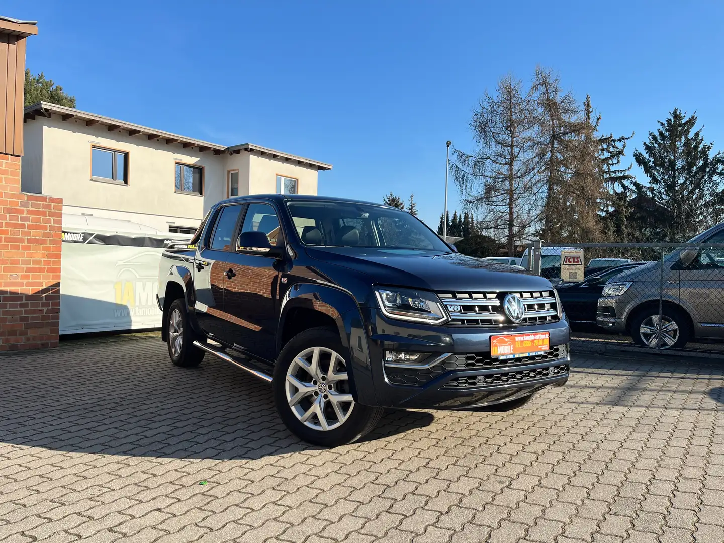 Volkswagen Amarok Highline 4Motion Automatik Kamera Navi Blau - 1