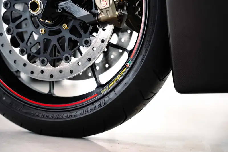 MV Agusta F4 - foto 7