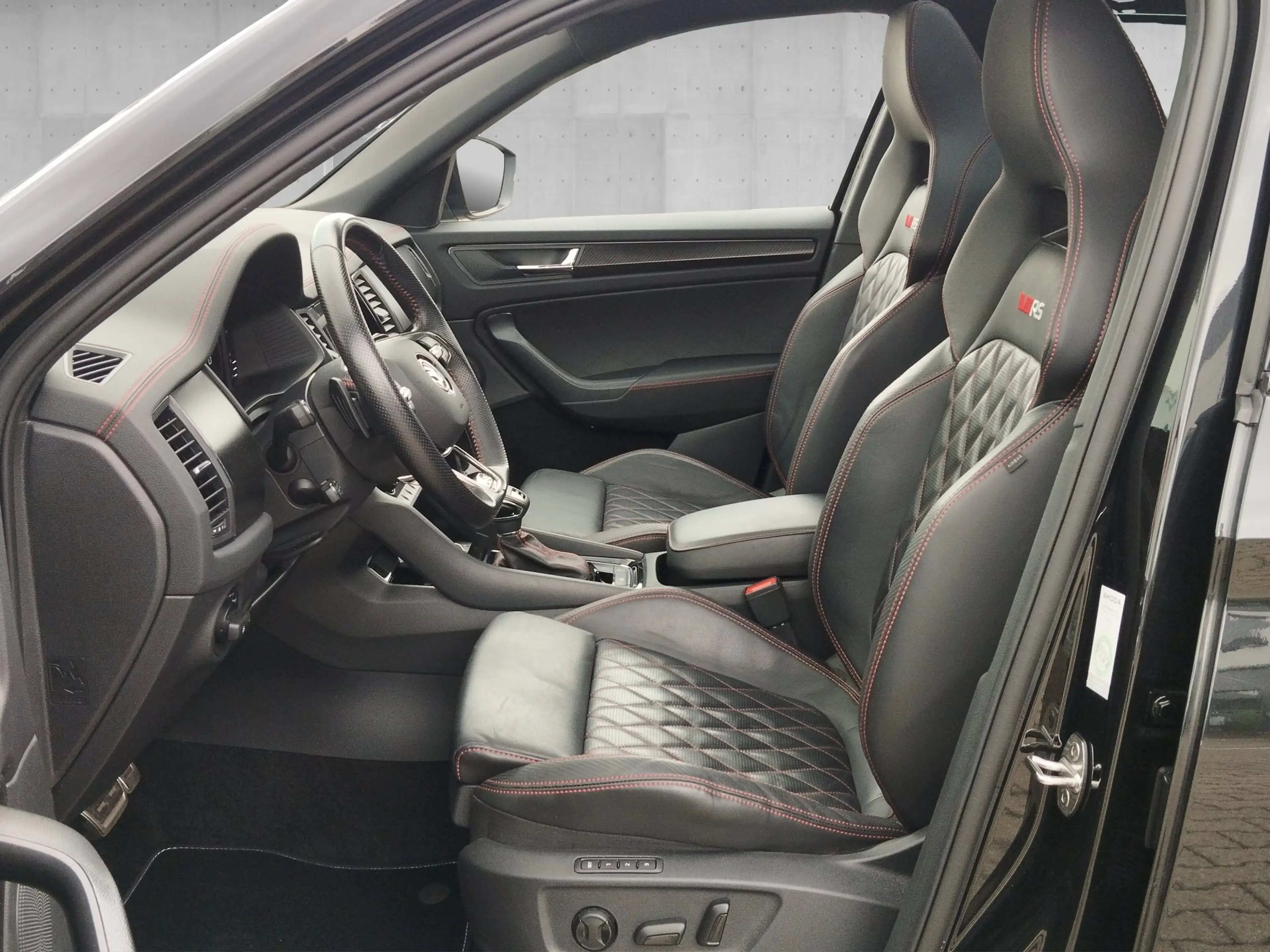 Skoda Kodiaq 2.0 TSI 4x4 RS 4xSHZ*ACC*AHK*AUT*Bel.Sitz — photo 7