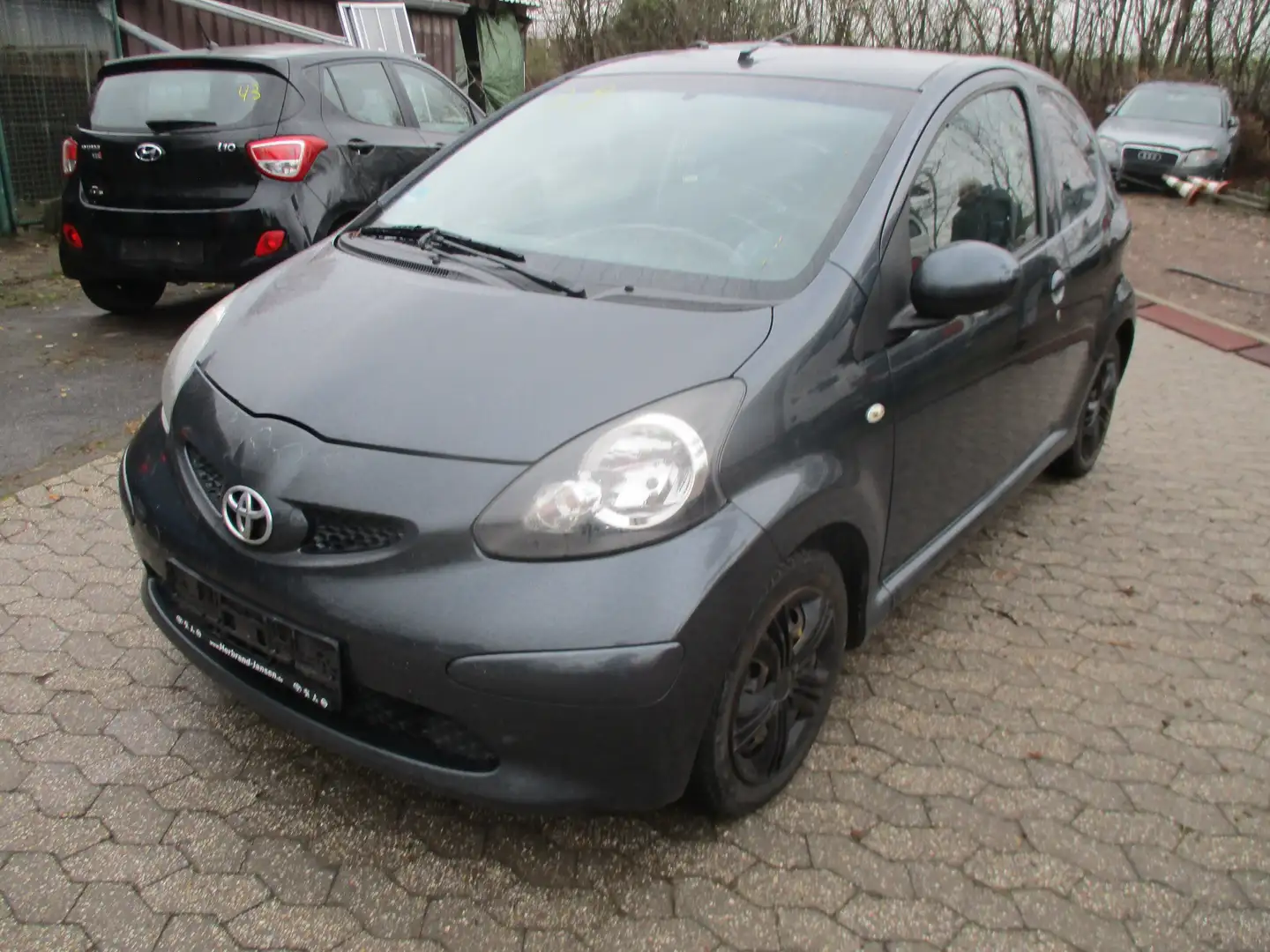Toyota Aygo City Gris - 1