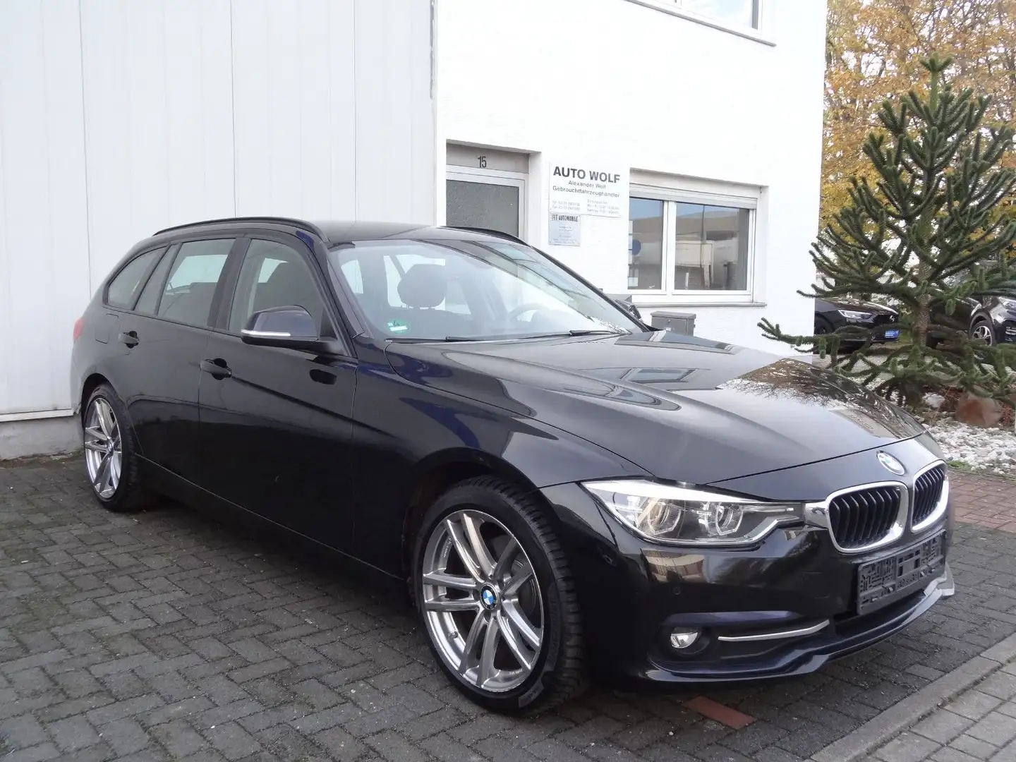 BMW 320 d Touring Sport Line/NAVI/PDC/LED/ Noir - 1