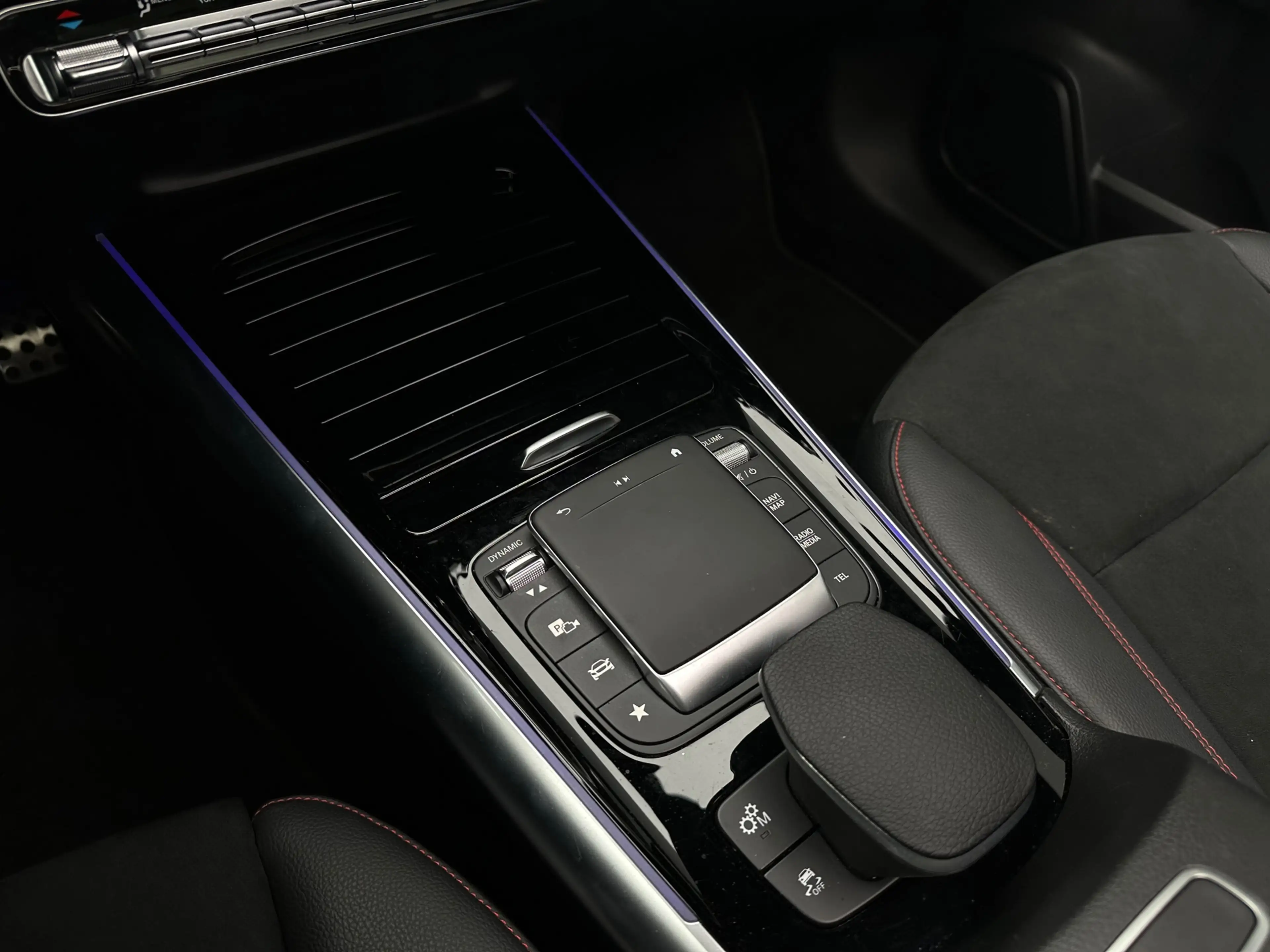 Mercedes-Benz GLA 35 AMG 4MATIC FULL PANO|LAGE KMSTAND|LEDER|SPORTVELGEN — photo 13