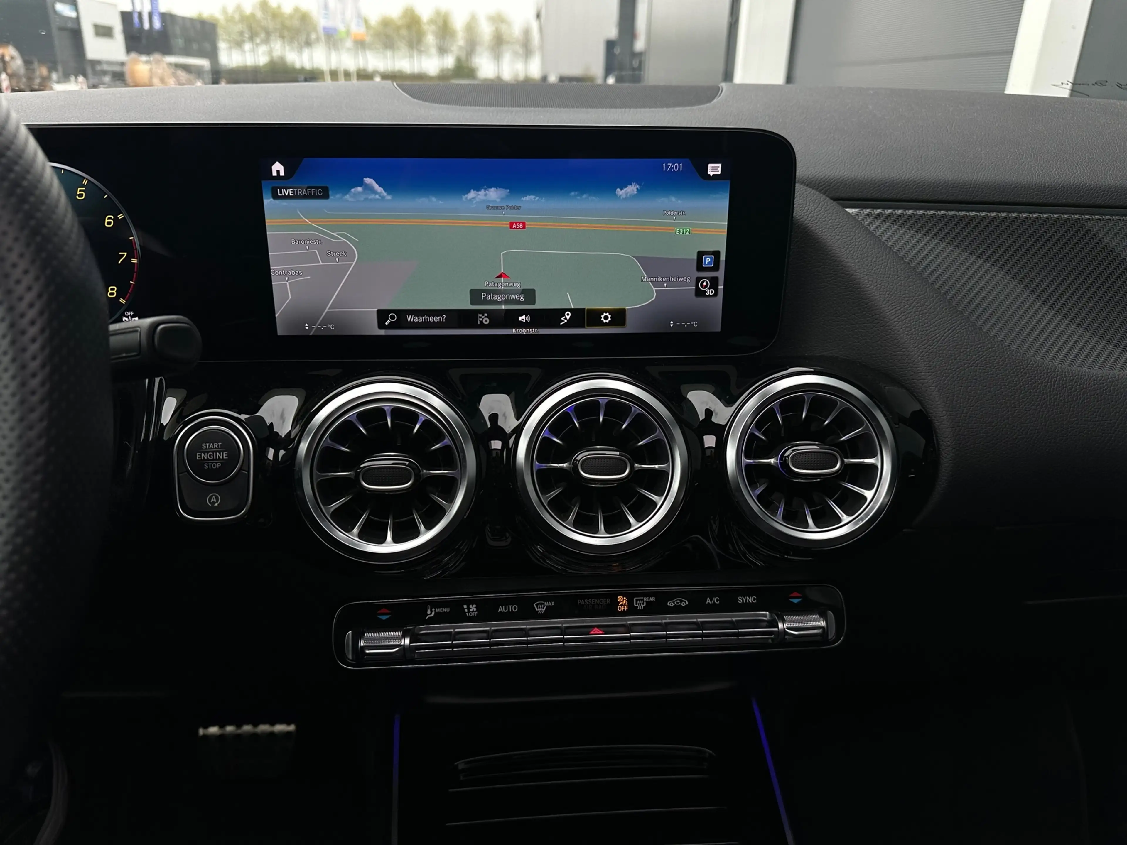 Mercedes-Benz GLA 35 AMG 4MATIC FULL PANO|LAGE KMSTAND|LEDER|SPORTVELGEN — photo 11