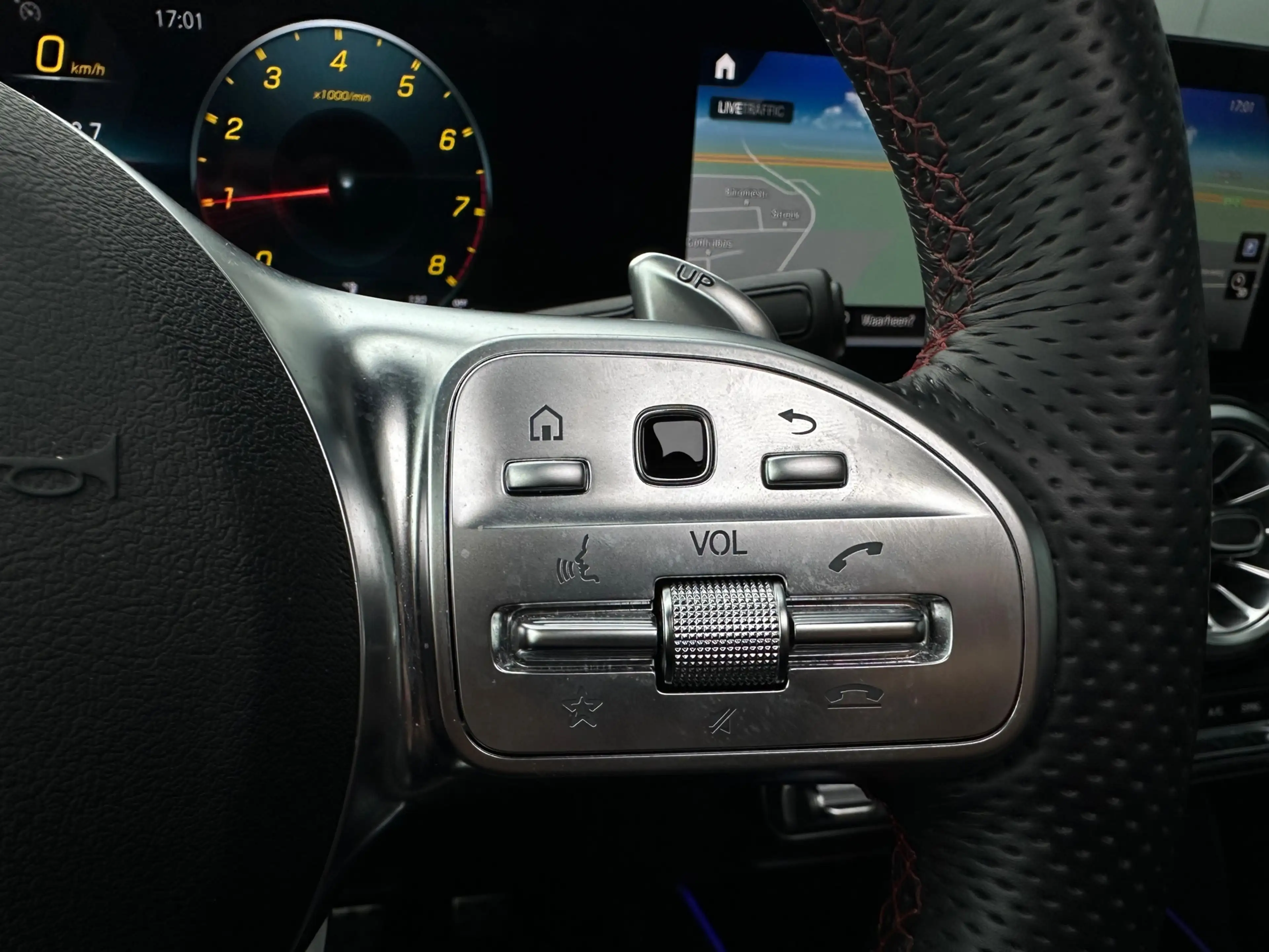 Mercedes-Benz GLA 35 AMG 4MATIC FULL PANO|LAGE KMSTAND|LEDER|SPORTVELGEN — photo 15