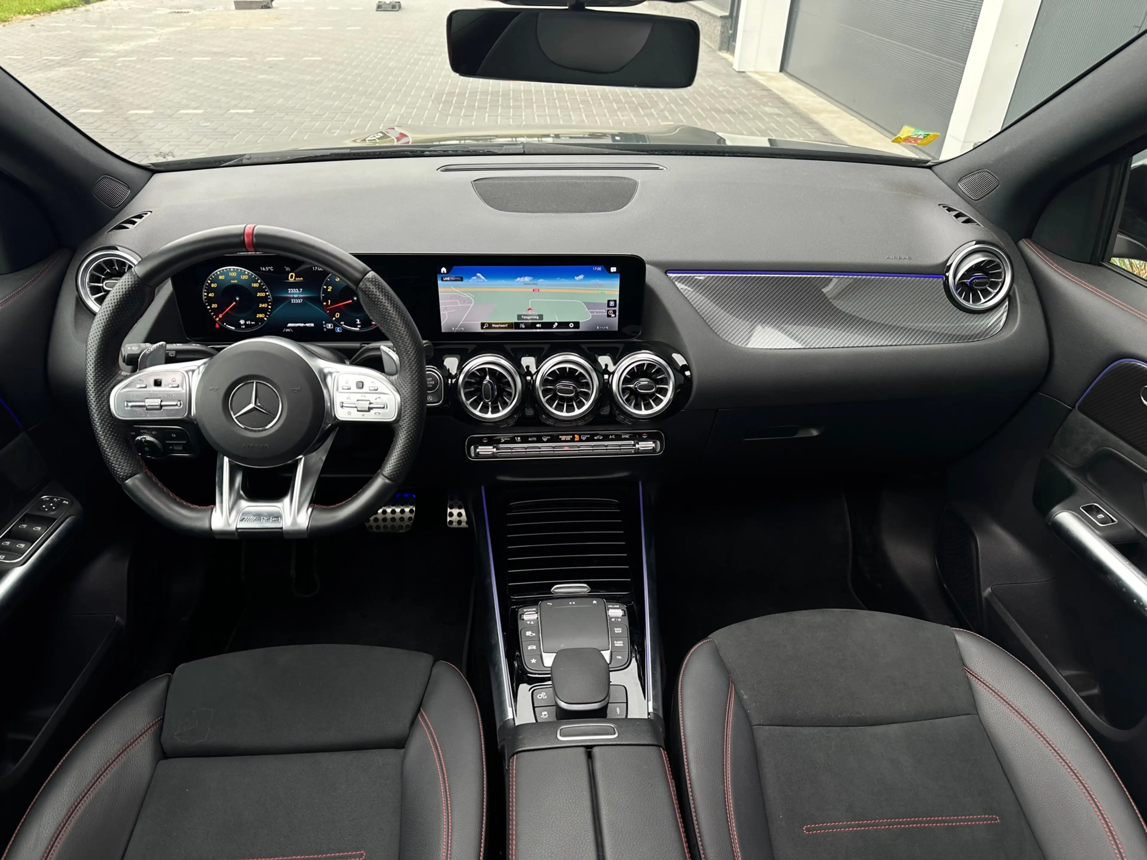 Mercedes-Benz GLA 35 AMG 4MATIC FULL PANO|LAGE KMSTAND|LEDER|SPORTVELGEN — photo 2