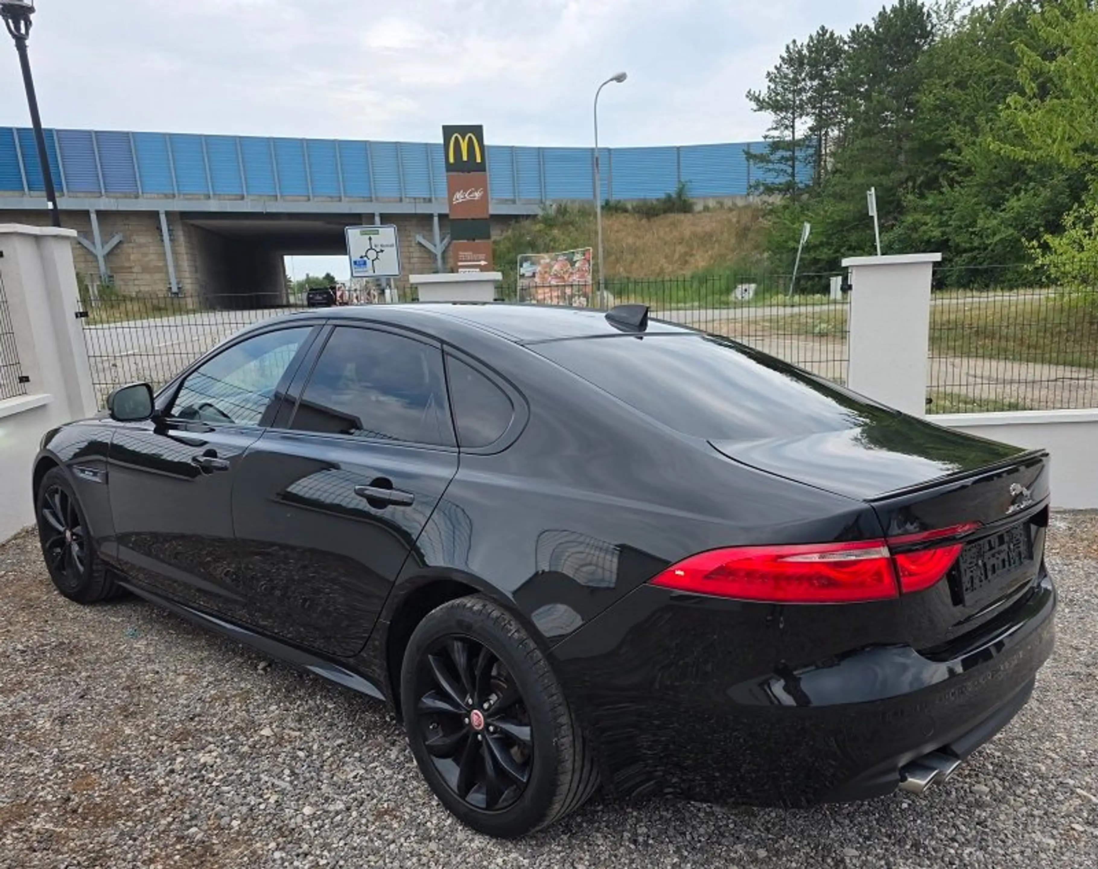 Jaguar XF XF 20d AWD R-Sport Aut. — photo 3