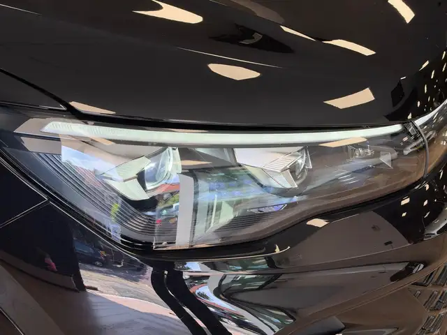 Volkswagen Tiguan view 6