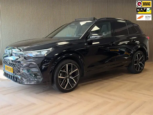 2024 Volkswagen Tiguan in Black for sale