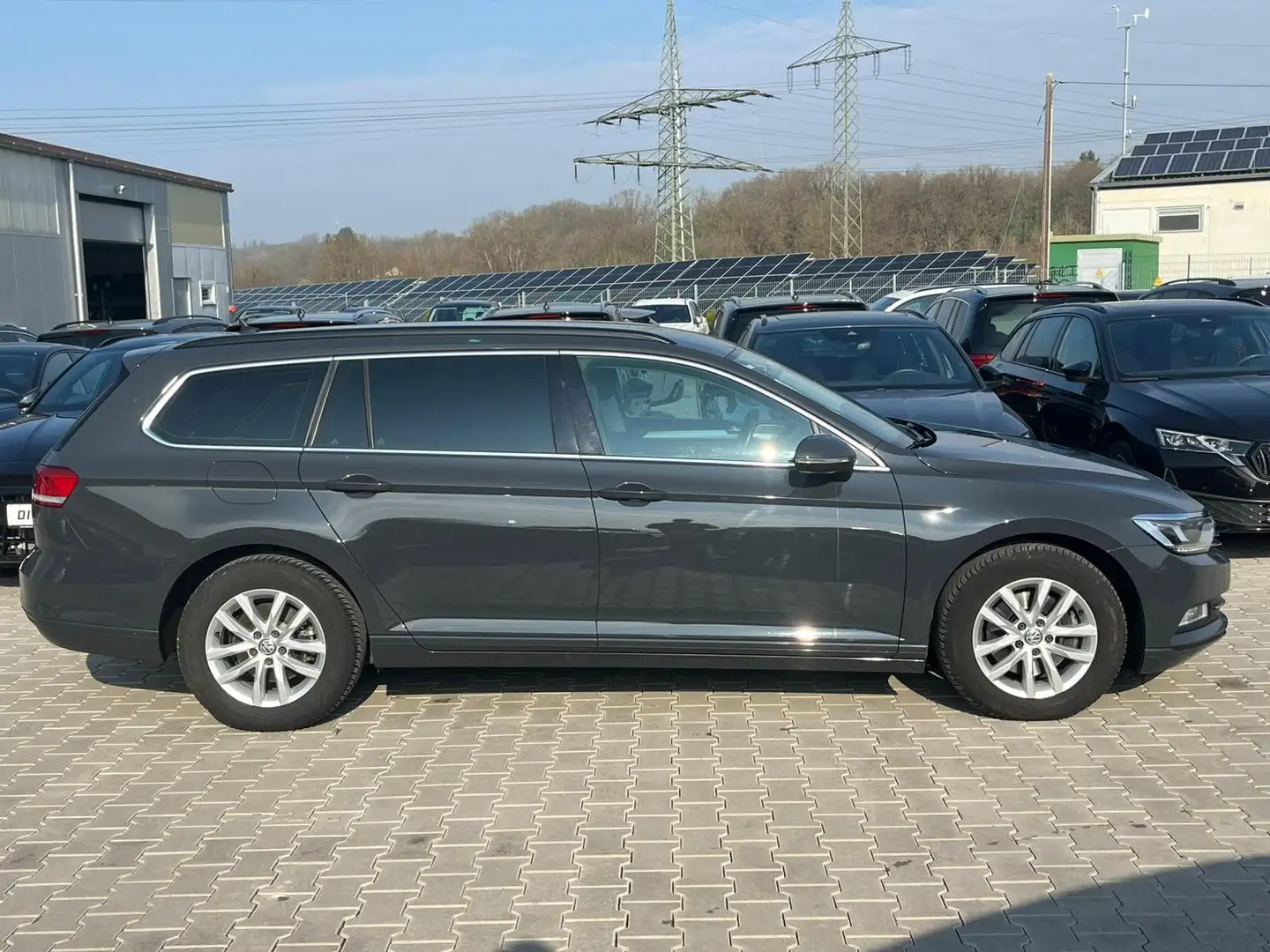 Volkswagen Passat 2.0 TDI Comfortl. DSG AHK*LED*ACC*APP*PDC Grau - 2