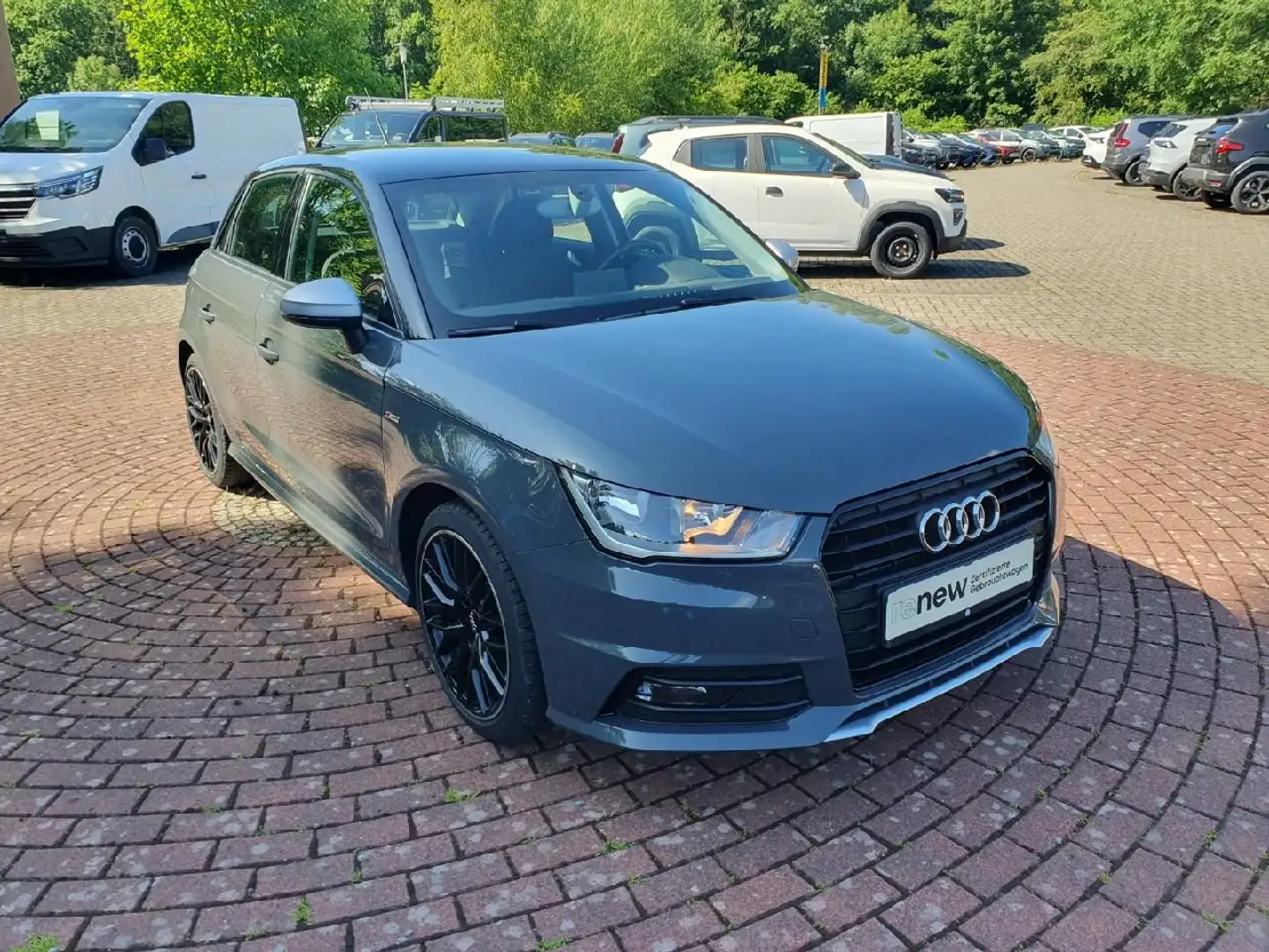 Audi A1 Sportback basis Grigio - 1