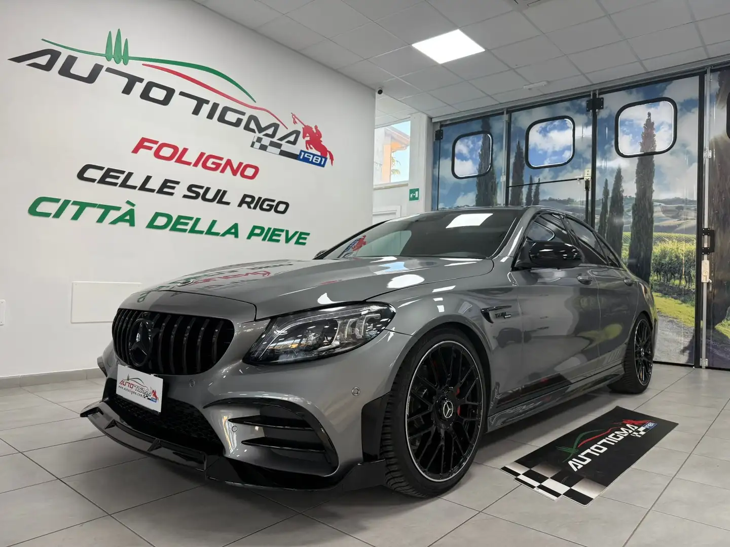 Mercedes-Benz C 220 Classe C-W205 Berlina d  Premium AMG 63s Grijs - 1