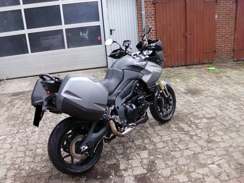 Triumph Tiger 1050 - foto 4