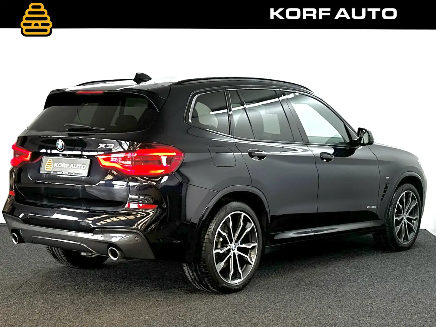 BMW X3 xDrive30d High Executive M-sport / Leder / Camera Zwart - 2