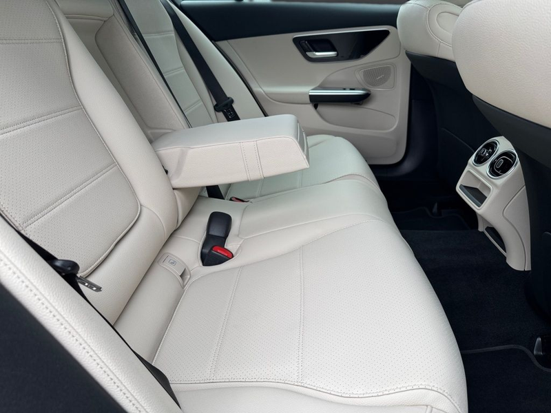 Mercedes-Benz C 180 AVANTG, Beige, Schiebedach, 360°,Totwinkel — photo 4