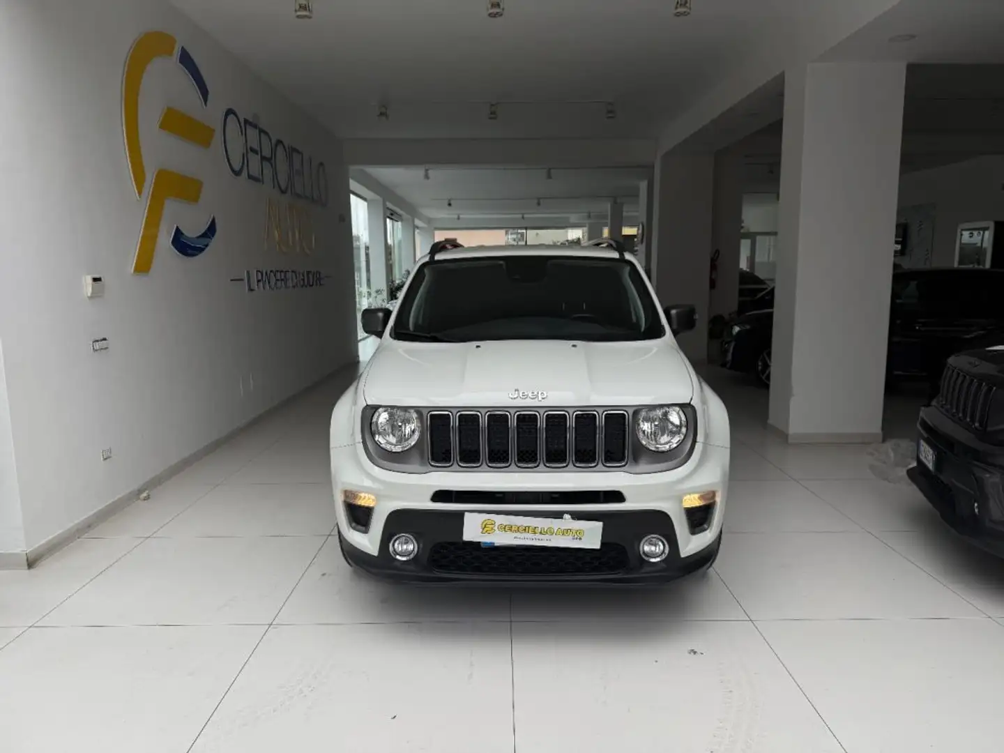 Jeep Renegade 1.3 T4 DDCT Limited navi tua da e169,00 mensili Bianco - 2