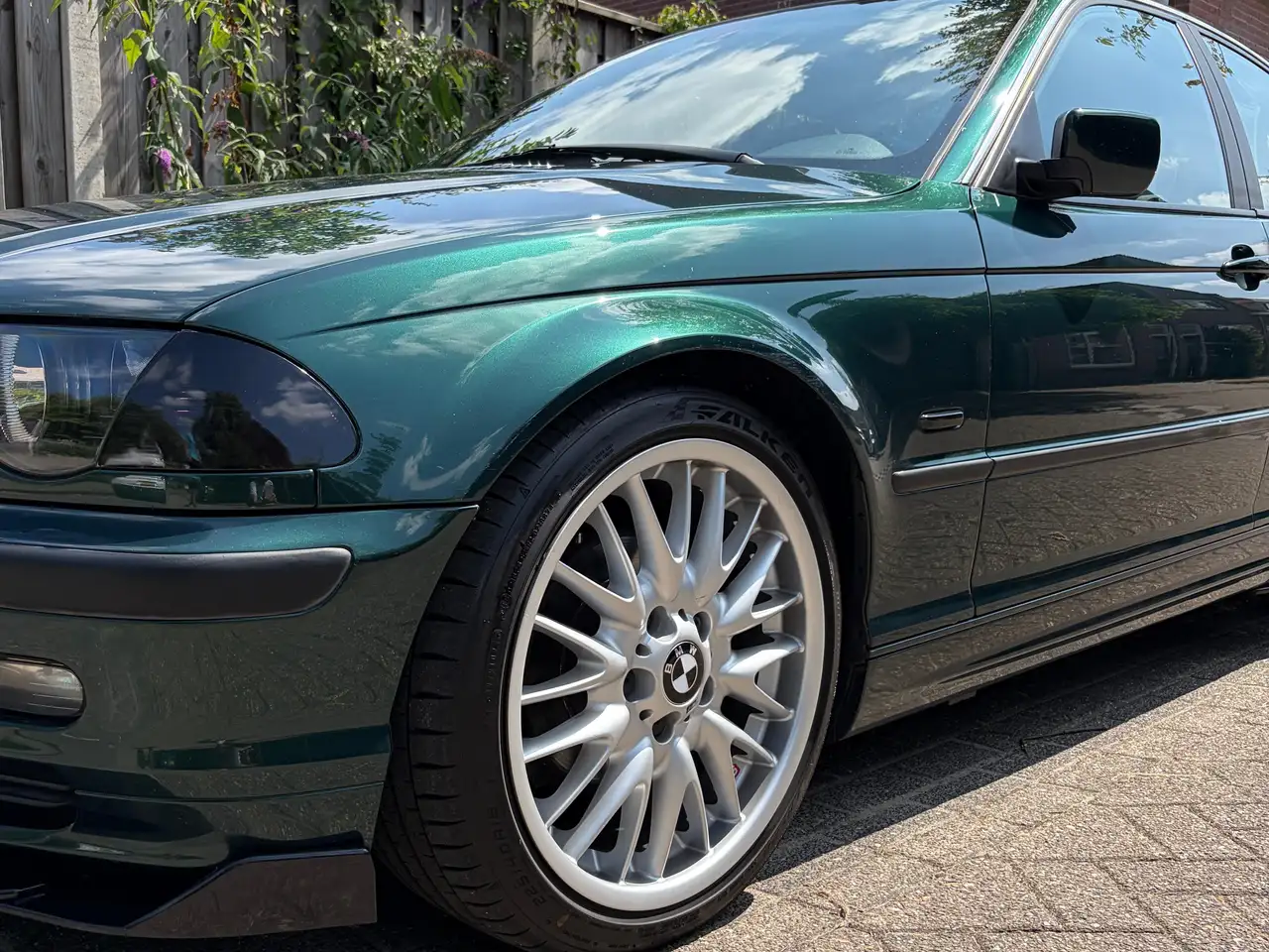 BMW 323, foto 2