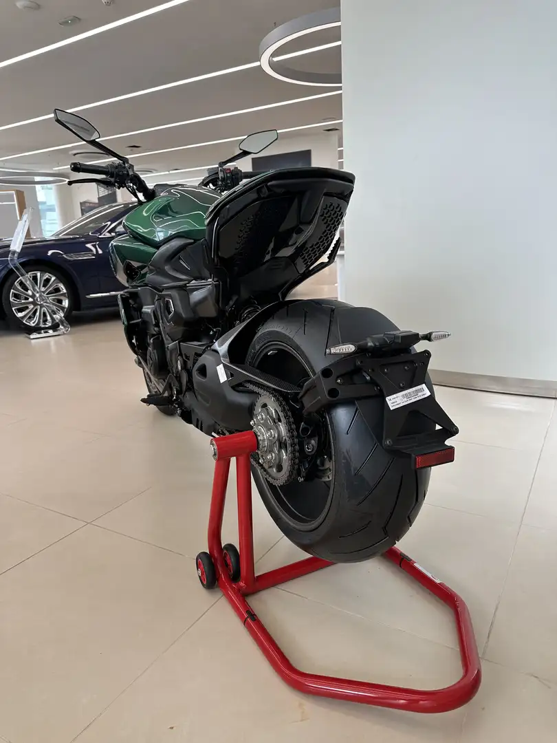 Ducati Diavel Bentley Zelená - 1