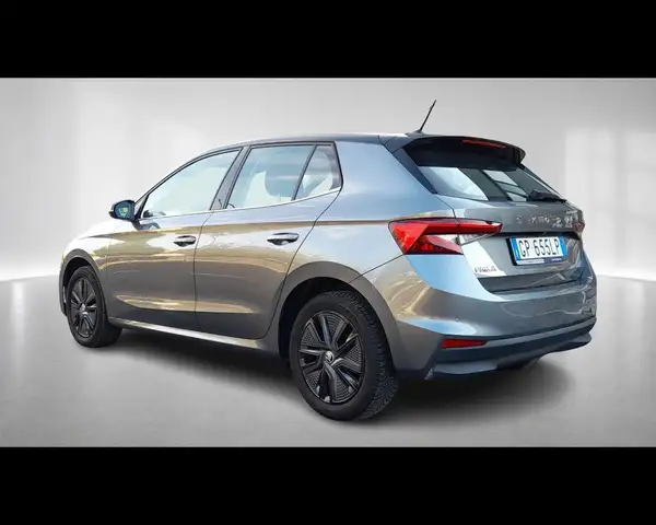 Skoda Fabia view 2